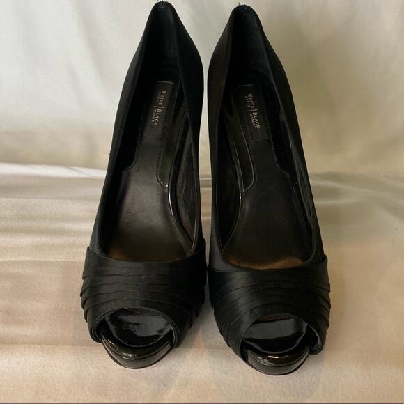 White House Black Market WHBM Jordin Peeptoe Heels Platform Shoe Black Satin 7.5 - Picture 4 of 14